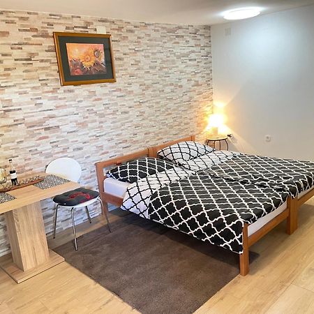 Apartment Mika Pula Zewnętrze zdjęcie