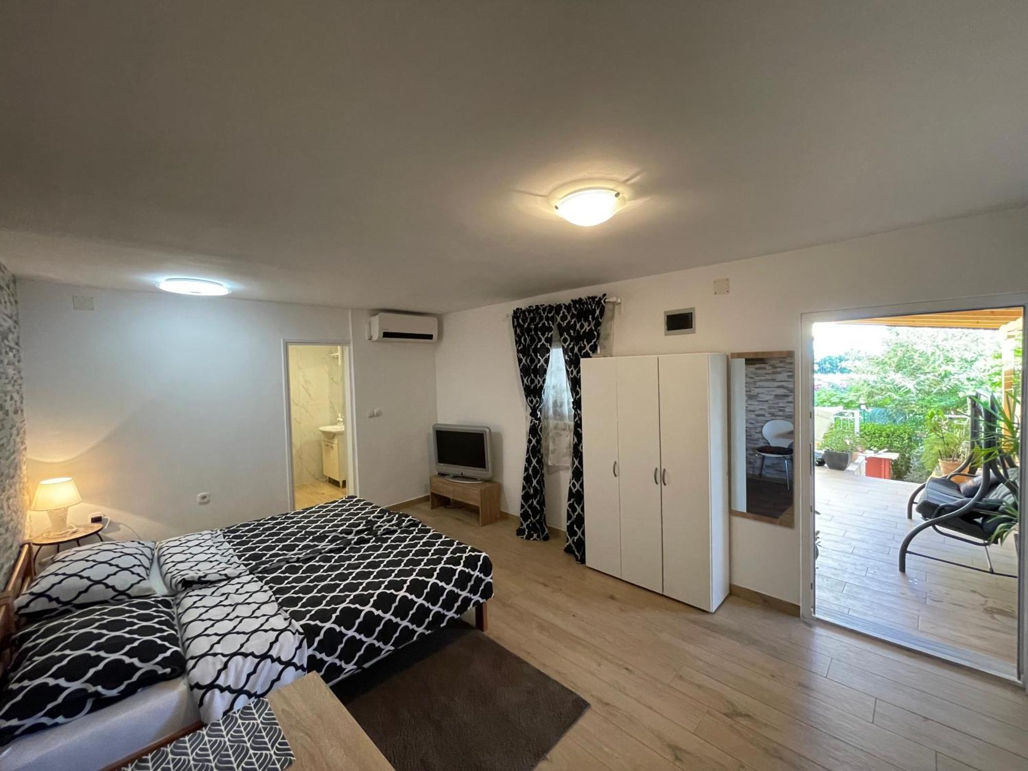 Apartment Mika Pula Zewnętrze zdjęcie