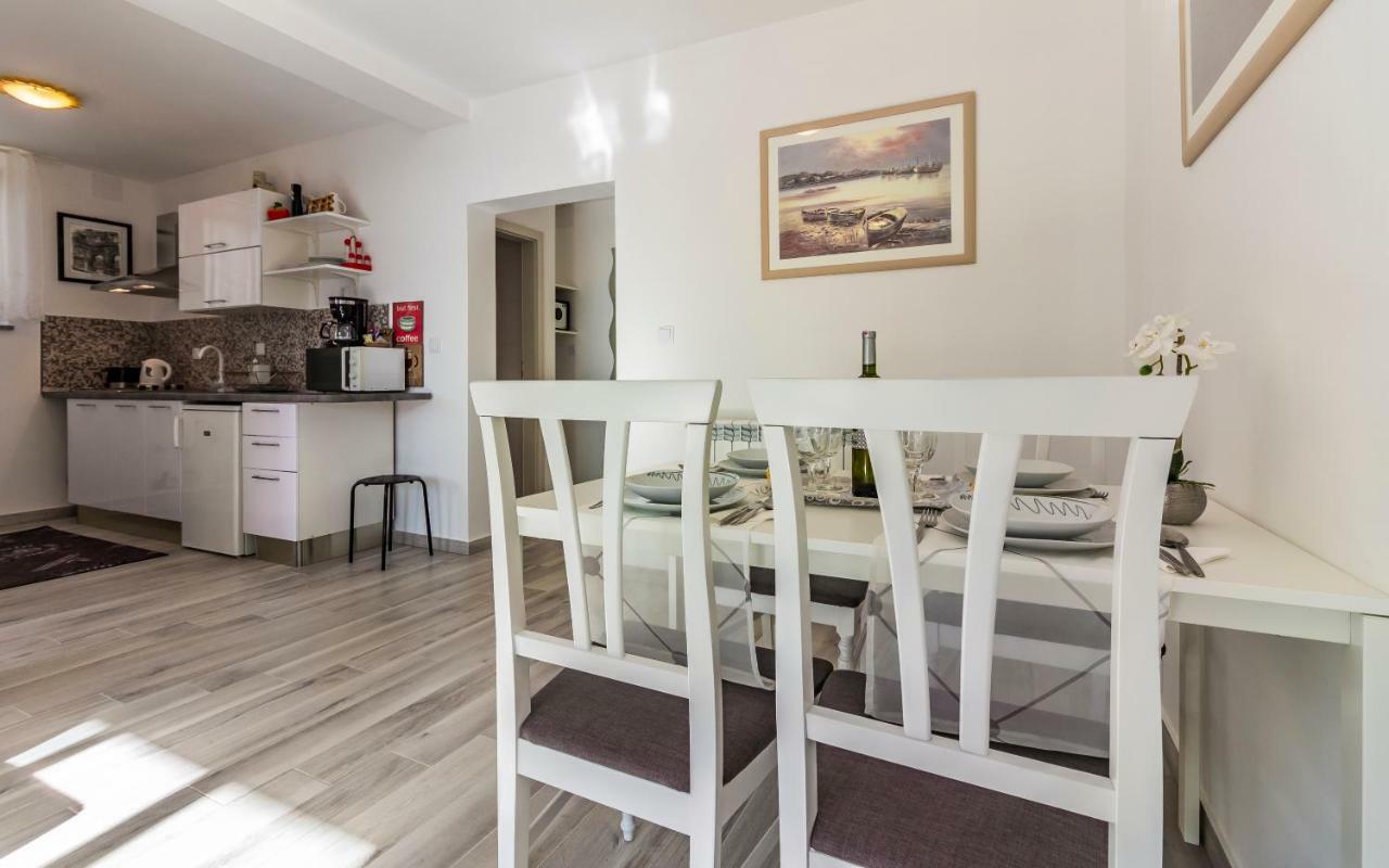 Apartment Mika Pula Zewnętrze zdjęcie