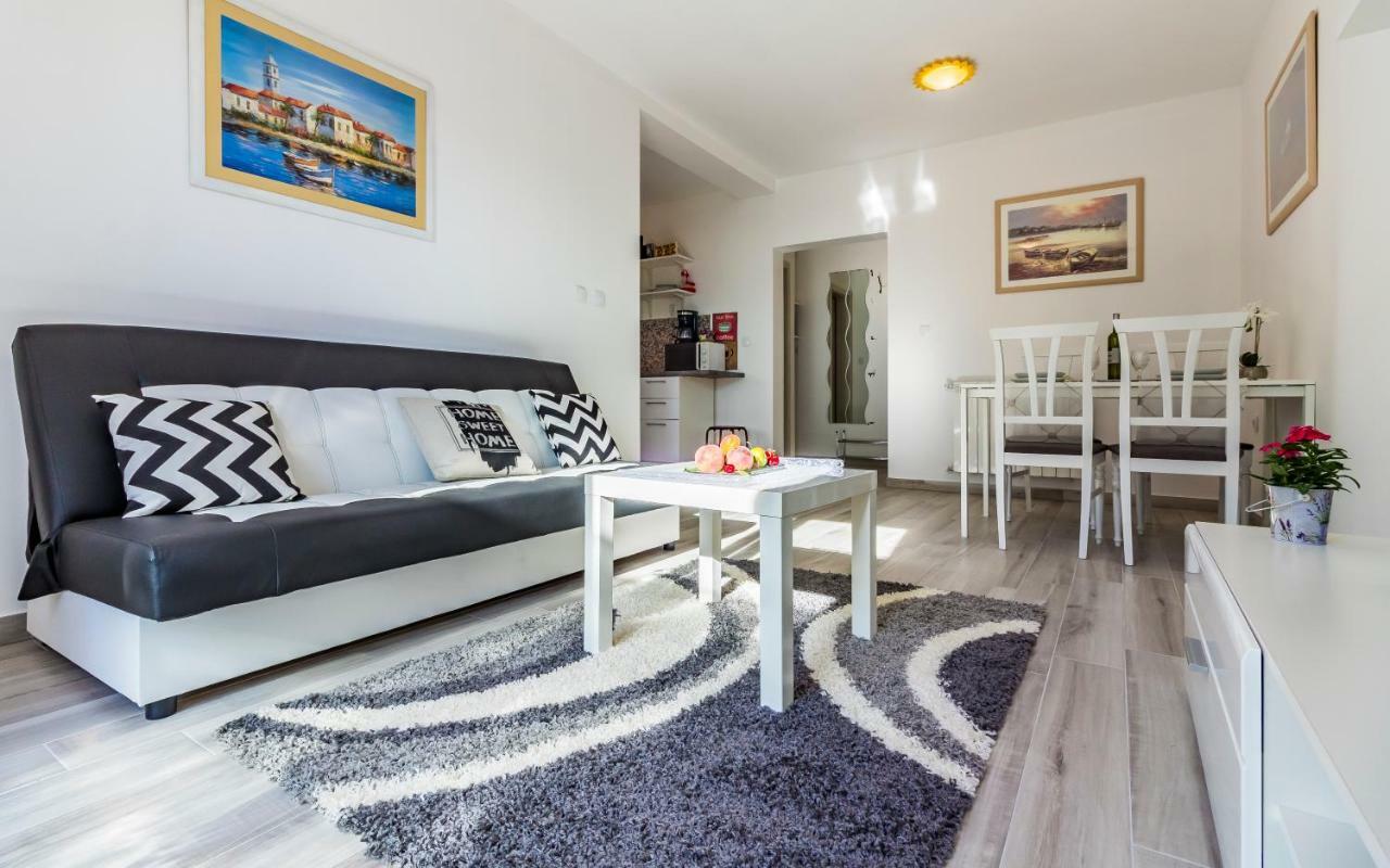 Apartment Mika Pula Zewnętrze zdjęcie