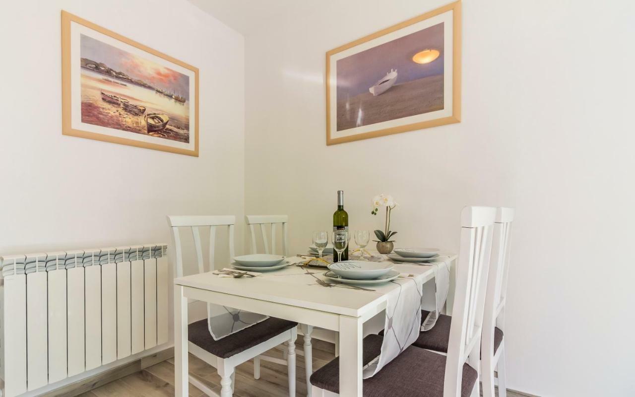 Apartment Mika Pula Zewnętrze zdjęcie