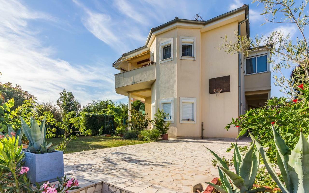 Apartment Mika Pula Zewnętrze zdjęcie